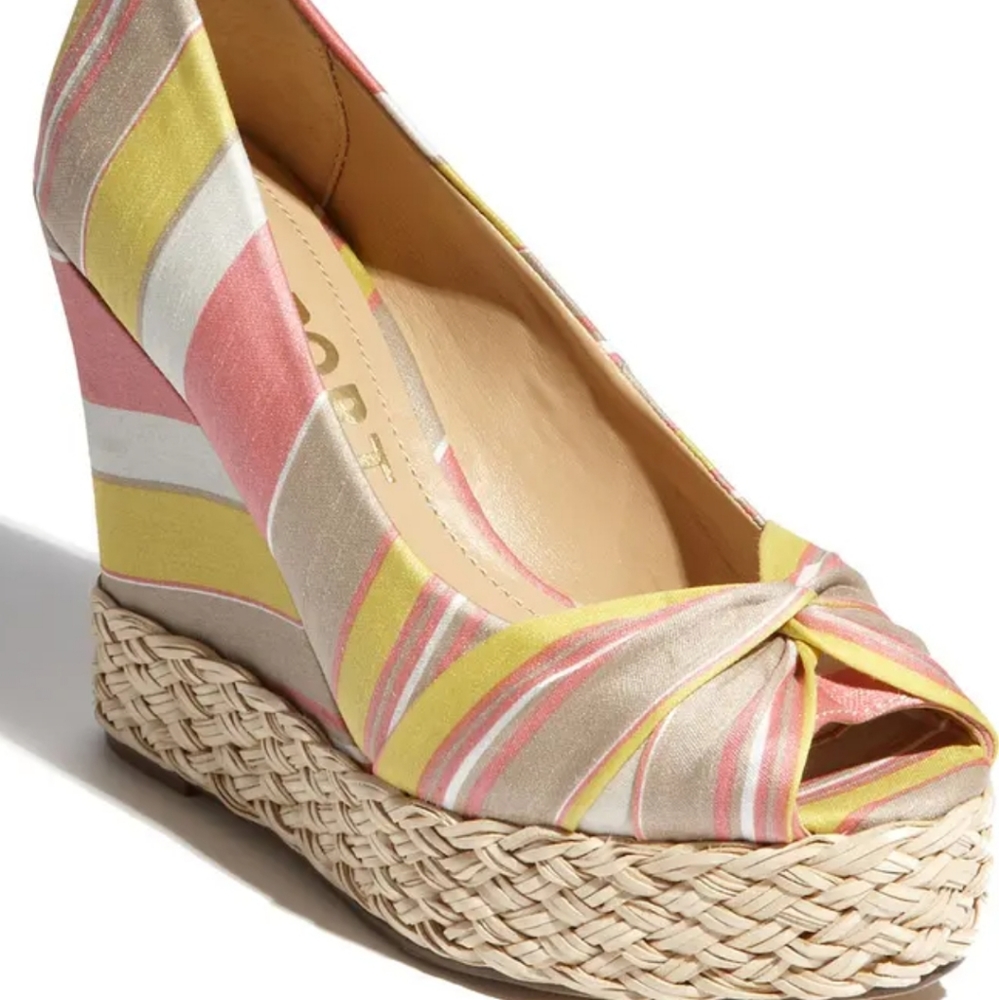 Report Goldie Camel Wedge Shoes